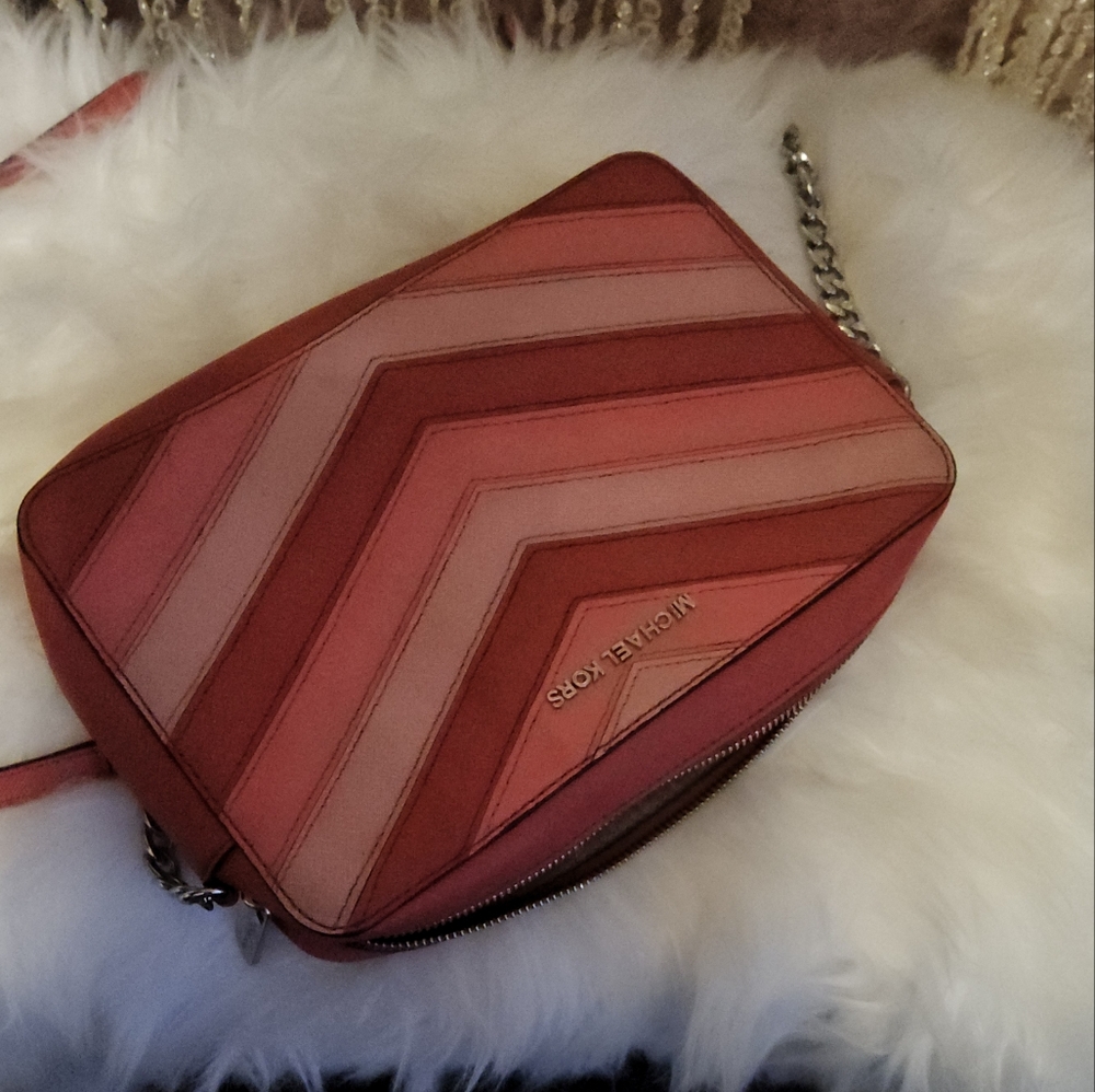 Micheal kors crossbody bag